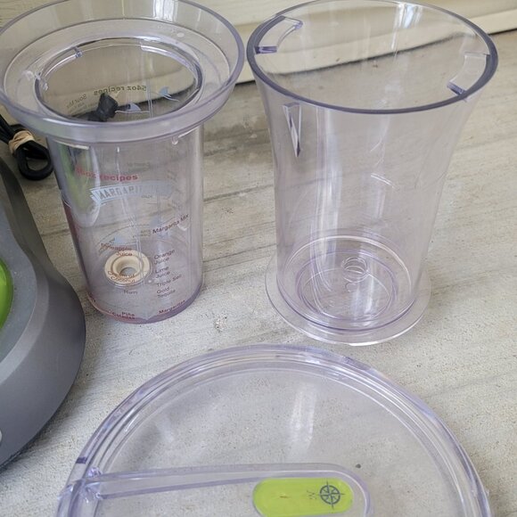 Margaritaville Bahamas Frozen Concoction Margarita Maker Drink Blender DM0700 - Picture 11 of 16